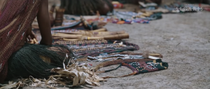 Bukan Sembako, Ini Yang Kamu Dapat Kalau Belanja di Pasar Pedalaman Papua