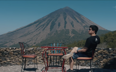 Mendaki Gunung Api Sambil Menyelam? Bisa!