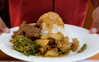 Ternyata Gak Sama, Cari Tahu 5 Perbedaan Nasi Kapau dan Nasi Padang